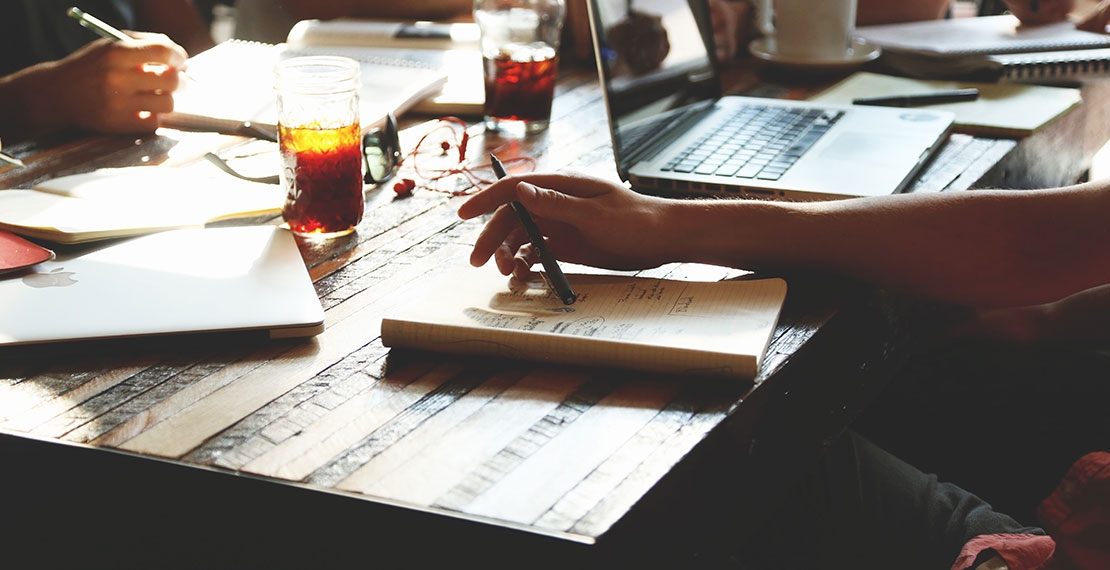 Learning Greek as a Couple: Differences Between Men and Women